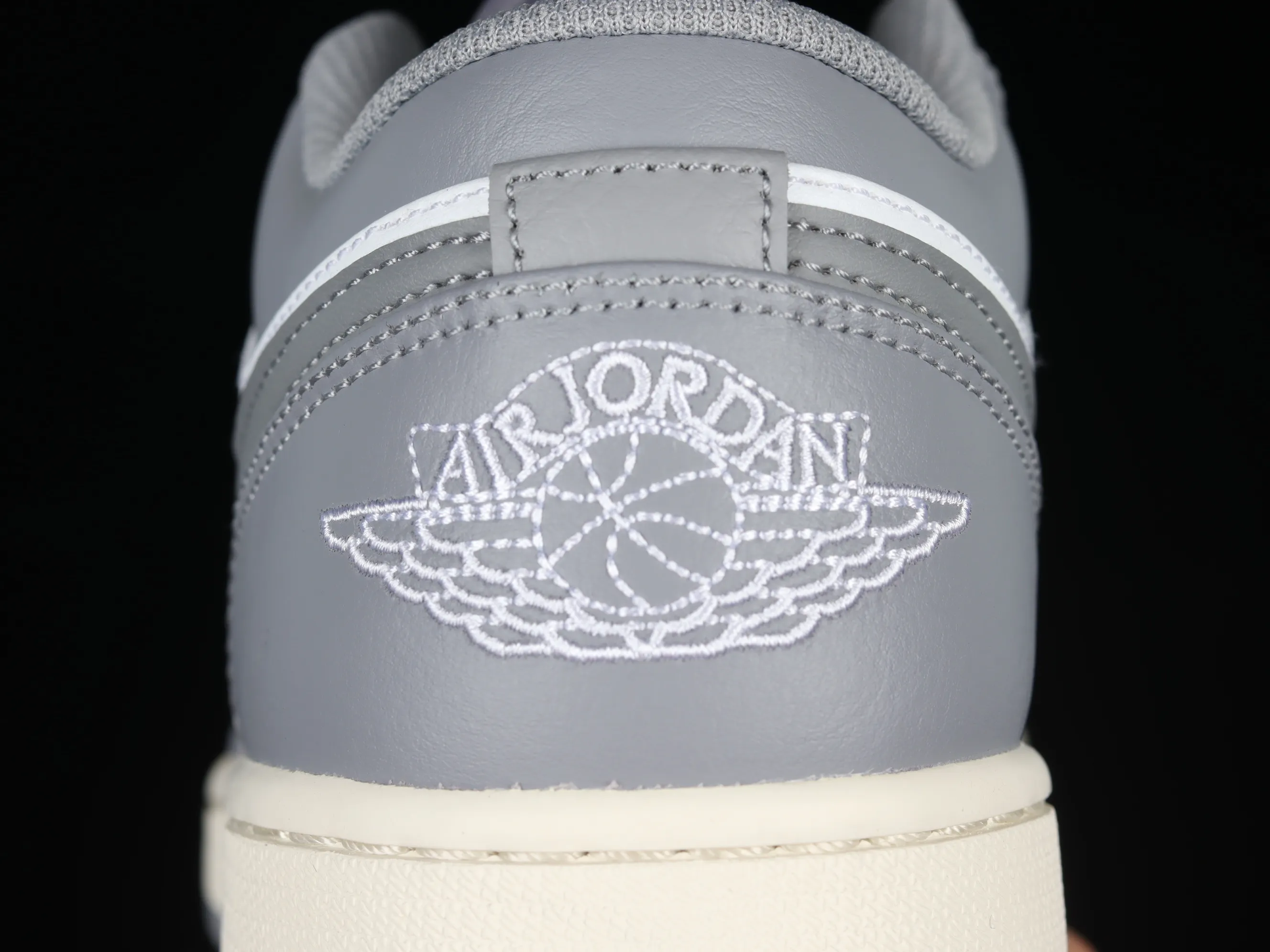 All categories Air Jordan Jordan series basketball shoes Air Jordan 1 Low G version pure original Air Jordan 1 Low "Vintage Grey" AJ1 Joe 1 white gray low-top basketball shoes 553558-053